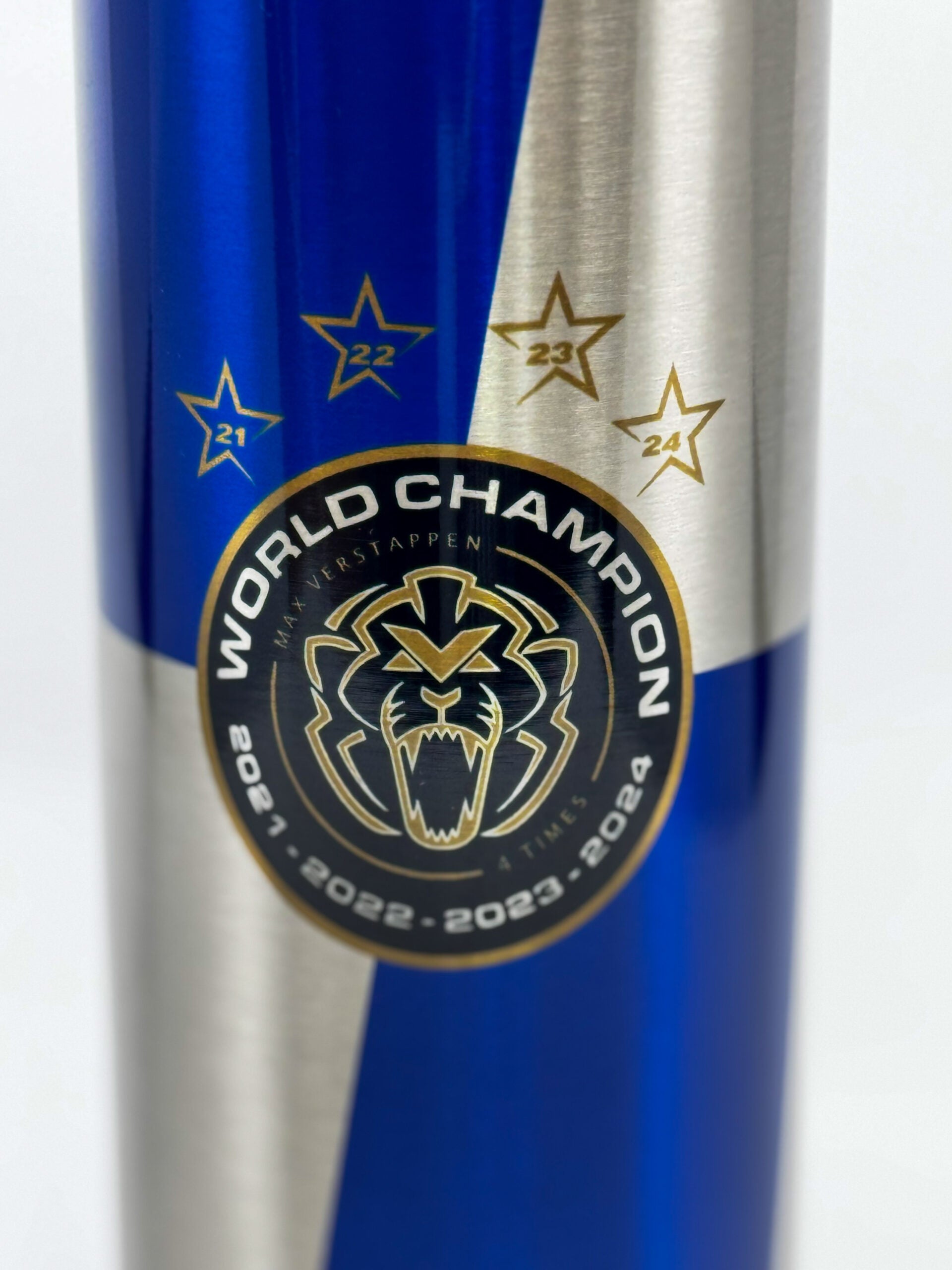 Botella de campeón mundial RB M4X
